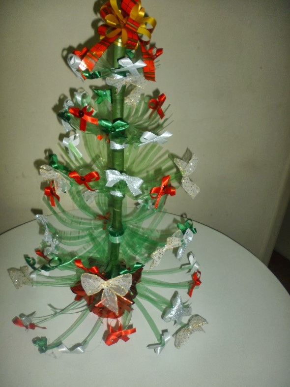 Árvore de Natal de material reciclado – Modelos e como fazer Árvore de Natal de material reciclado – Modelos e como fazer